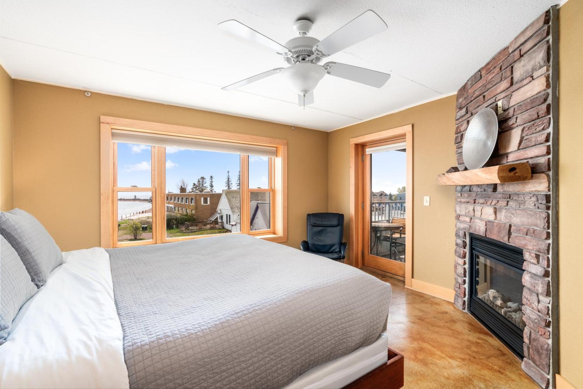 East Bay Suites 大马雷 外观 照片
