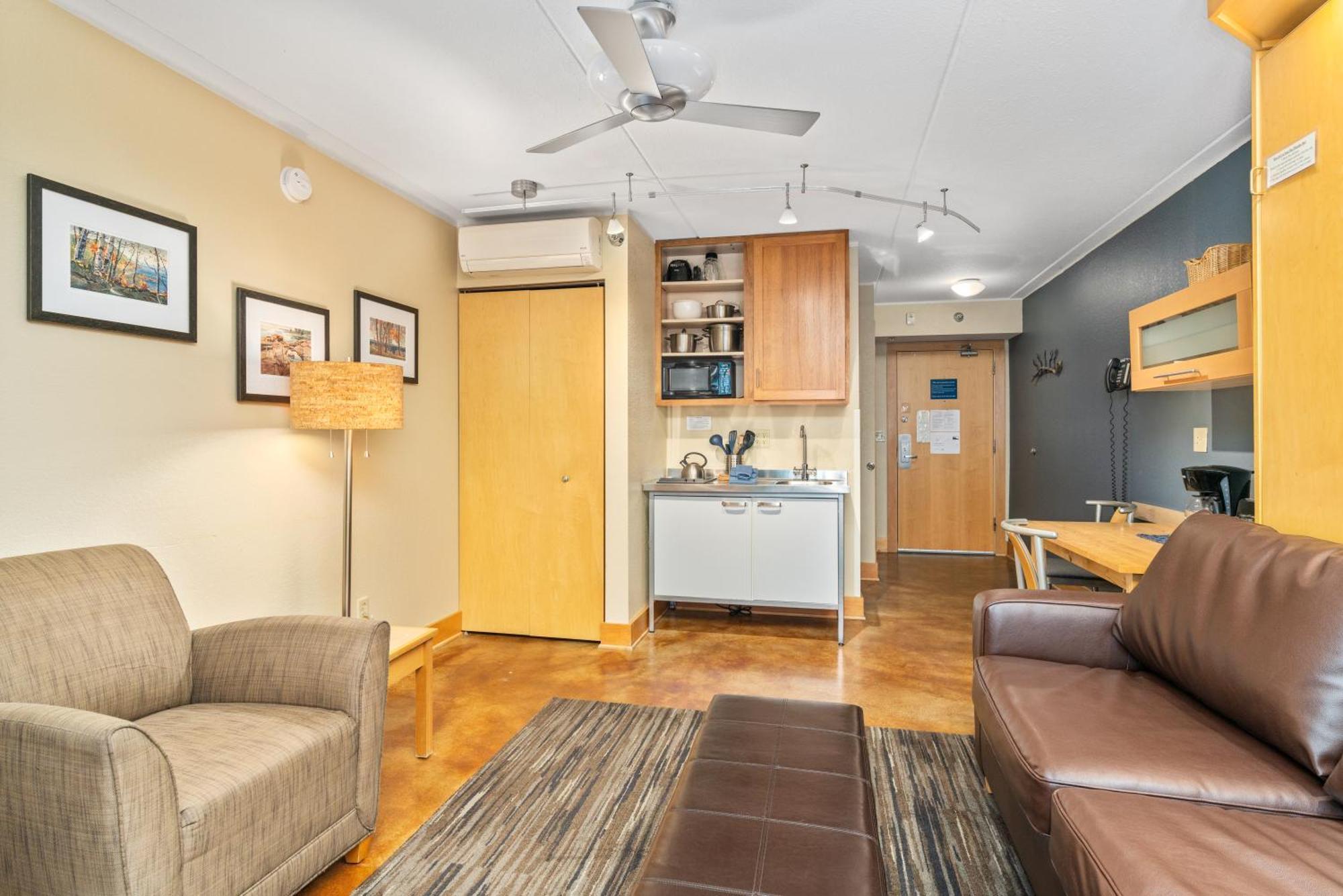 East Bay Suites 大马雷 外观 照片